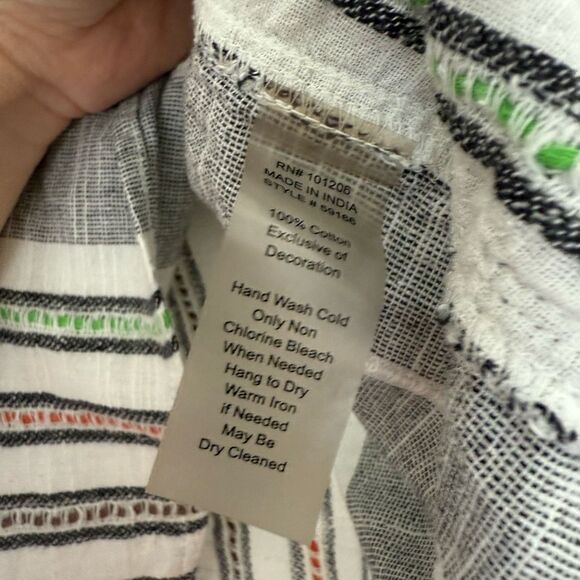 Soft Surroundings Women’s Petite Medium Embroidered Blouse Boho Lagenlook - Picture 3 of 5